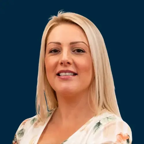 Ashleigh Kachel Headshot