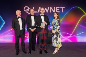 Simon Hill presenting the Law Firm of the Year over £6m to MBM Commercial